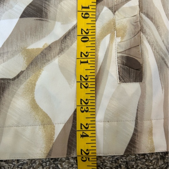 Zenergy by Chico’s lightweight jacket on soft gold design size 3 - Picture 10 of 13